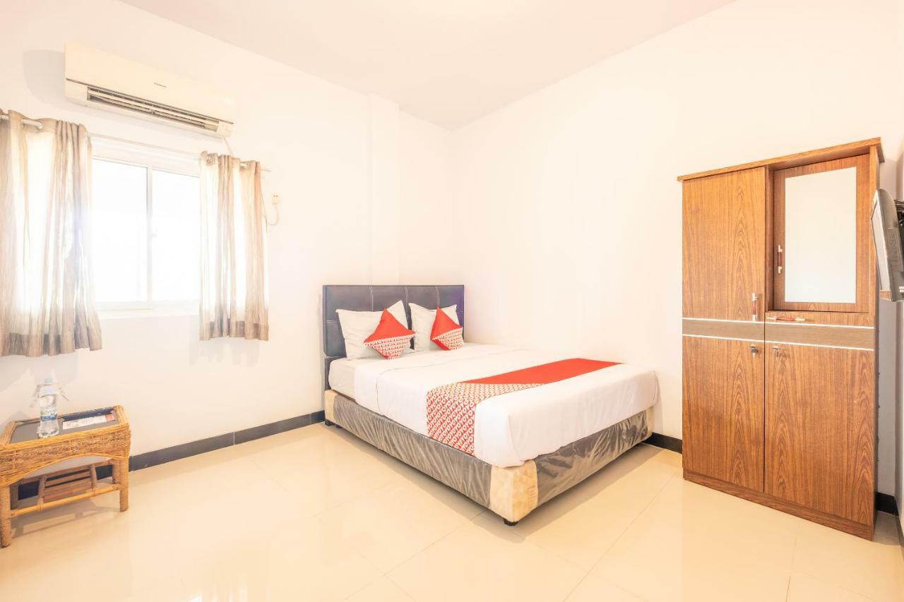 Oyo 863 Tenacity Guest House Syariah Cirebon Luaran gambar