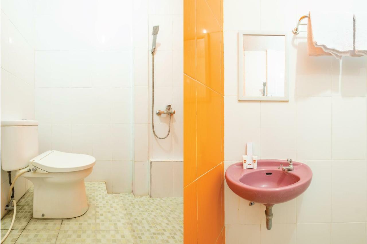 Oyo 863 Tenacity Guest House Syariah Cirebon Luaran gambar