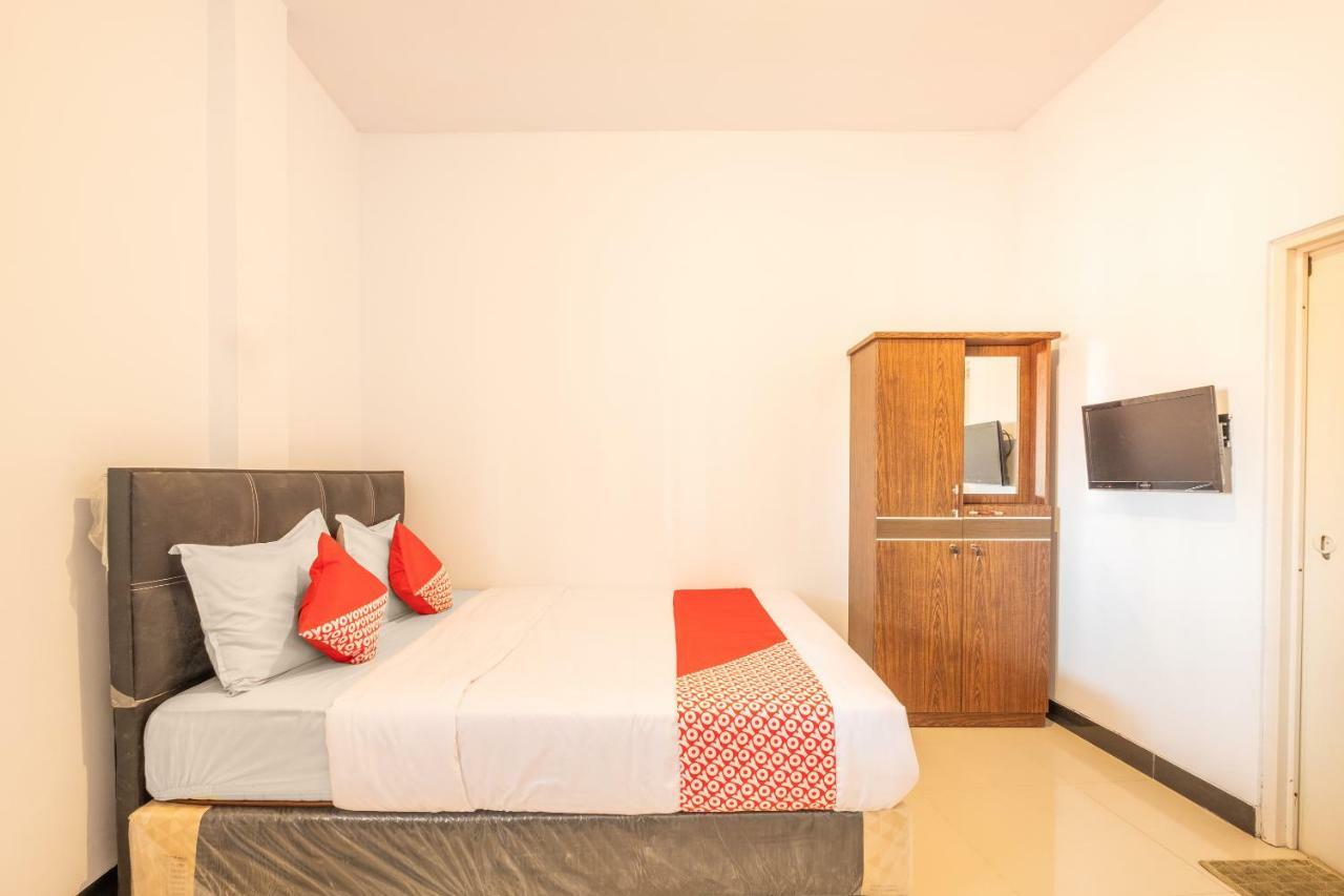 Oyo 863 Tenacity Guest House Syariah Cirebon Luaran gambar